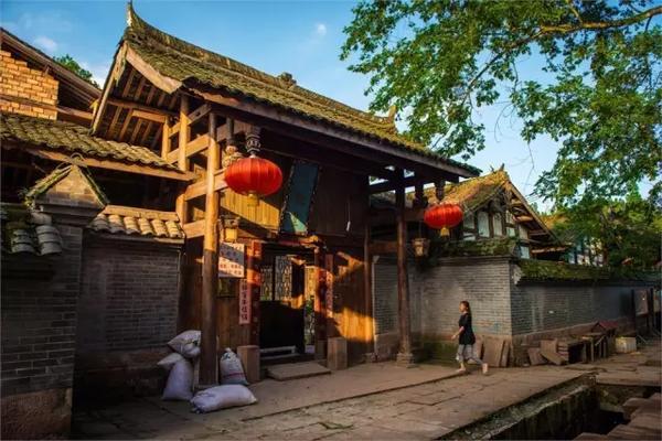 1945年，美国第七舰队要赶走八路军，强行登陆烟台，结果如何